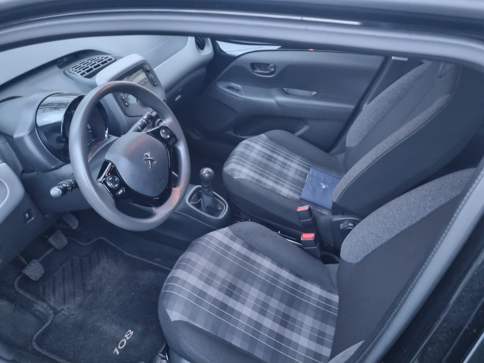 Peugeot 108