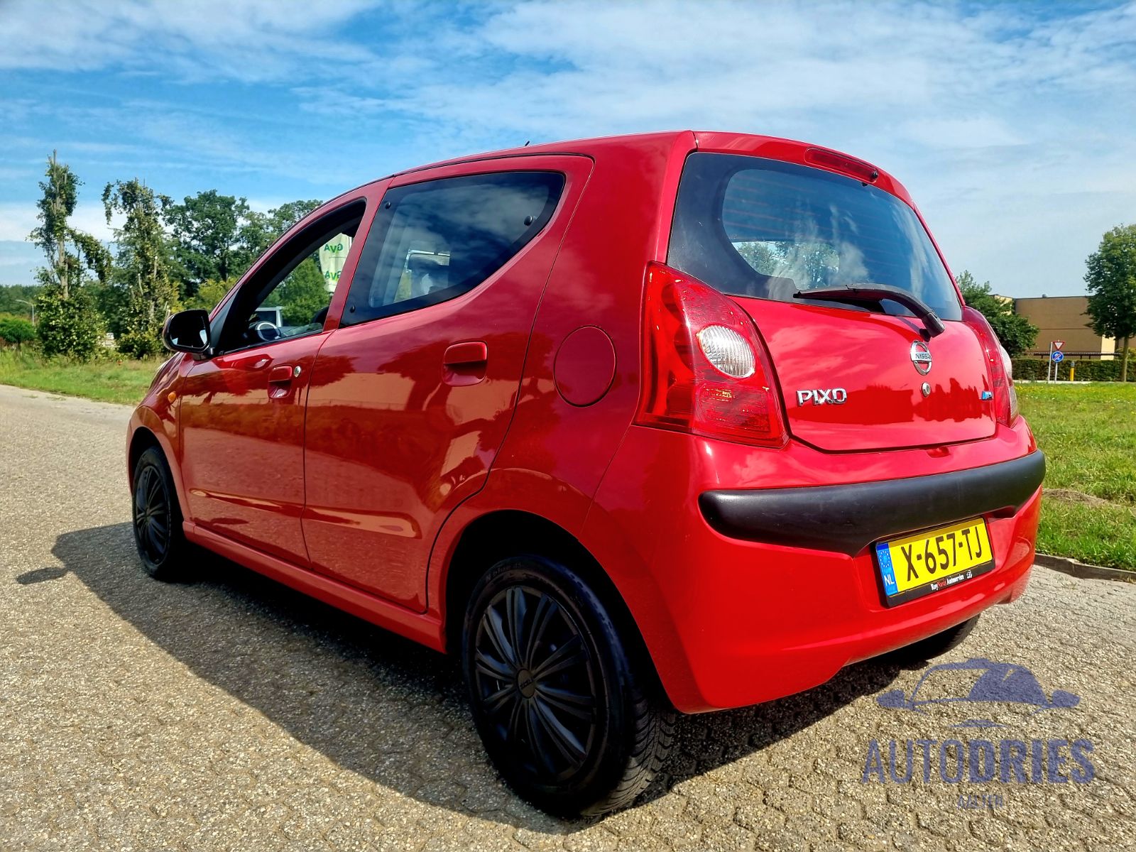 Nissan Pixo Cool
